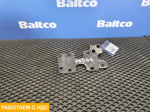 Кронштейн ускорительного клапана