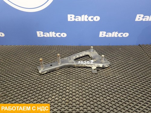 Кронштейн брызговика