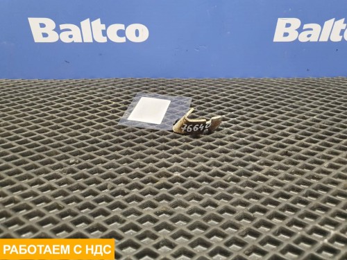 Кронштейн системы охлаждения